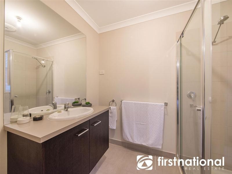 10 Quirk Road, Pakenham VIC 3810