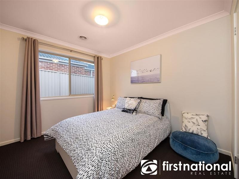 10 Quirk Road, Pakenham VIC 3810