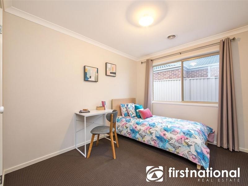 10 Quirk Road, Pakenham VIC 3810