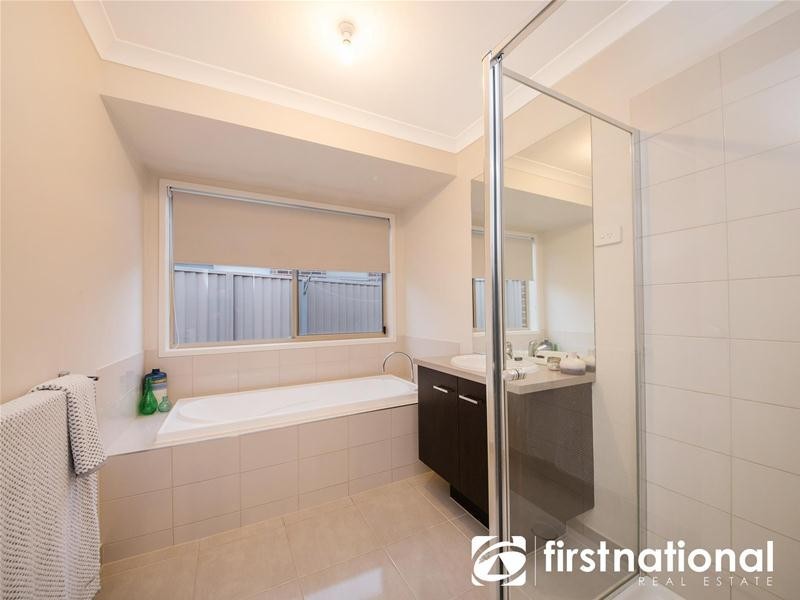 10 Quirk Road, Pakenham VIC 3810