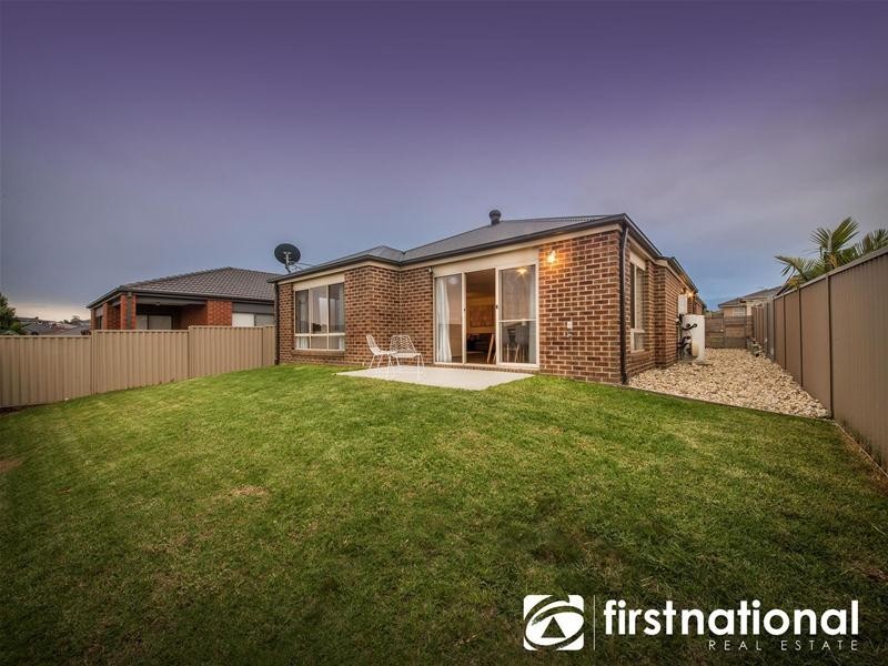 10 Quirk Road, Pakenham VIC 3810