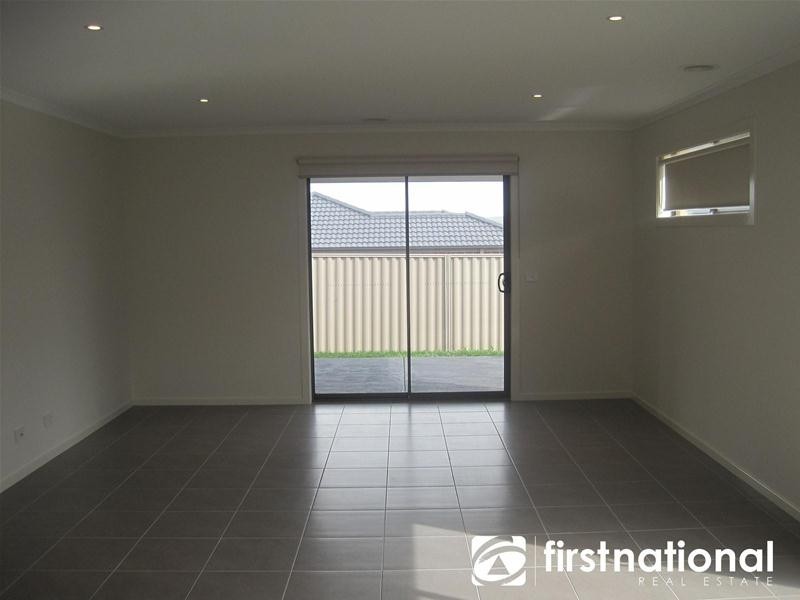 10 Keating Street, Pakenham VIC 3810