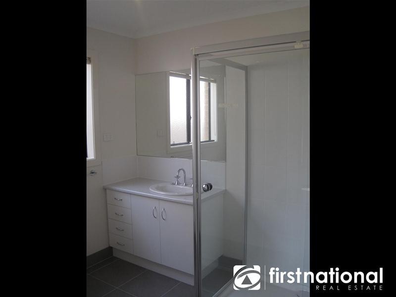 10 Keating Street, Pakenham VIC 3810