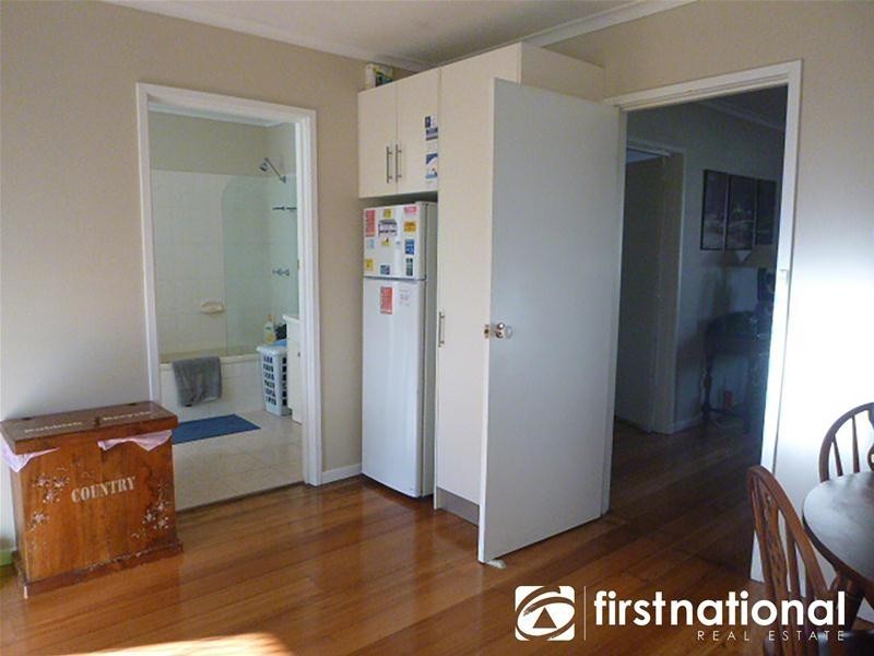 1/9 Rhoden Grove, Eumemmerring VIC 3177