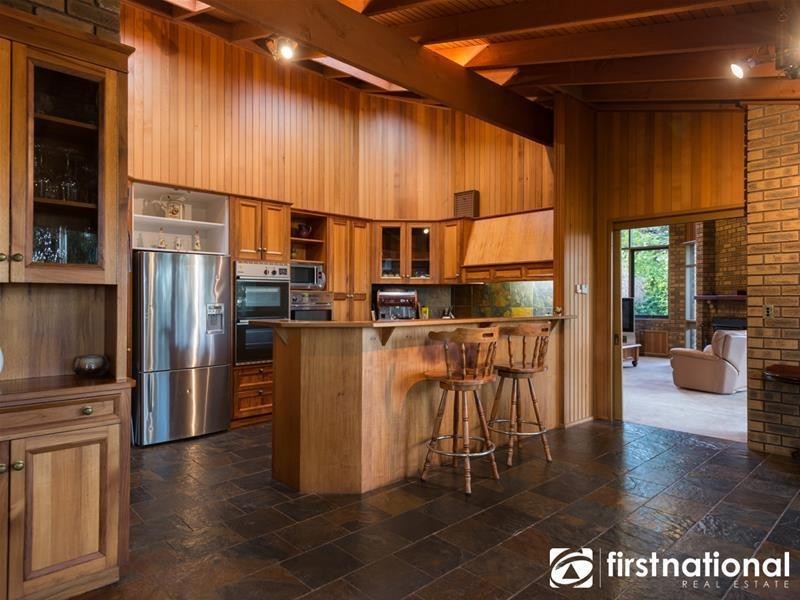 169 King  Road, Harkaway VIC 3806