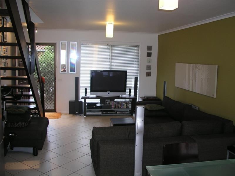 5 Warren Close, Narre Warren VIC 3805