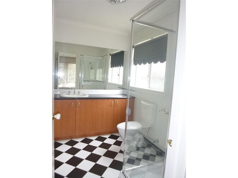 9 Wallingford Crescent, Narre Warren VIC 3805