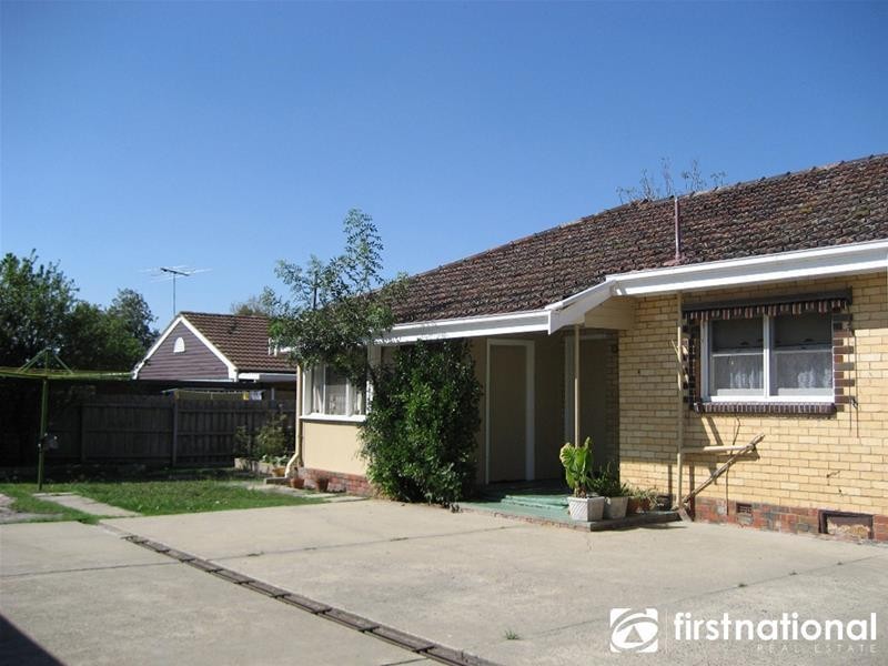 22 Henry Street, Pakenham VIC 3810