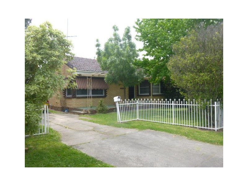 22 Henry Street, Pakenham VIC 3810