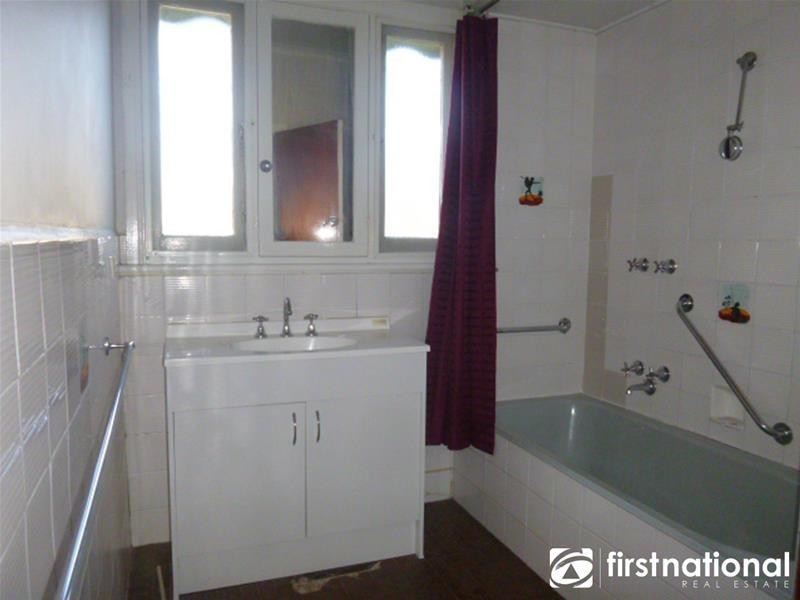 22 Henry Street, Pakenham VIC 3810