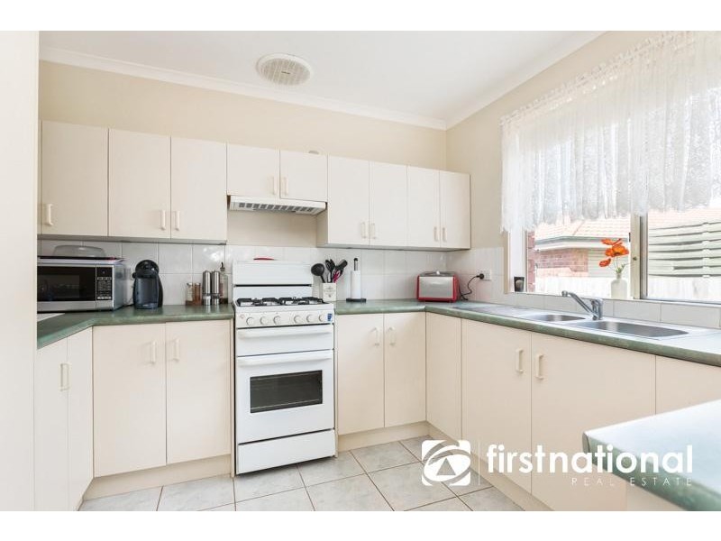 2 Jacqueline Place, Pakenham VIC 3810