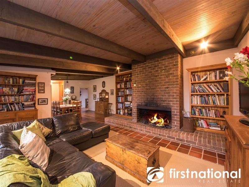 8 Noack Road, Harkaway VIC 3806