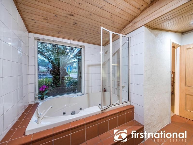 8 Noack Road, Harkaway VIC 3806