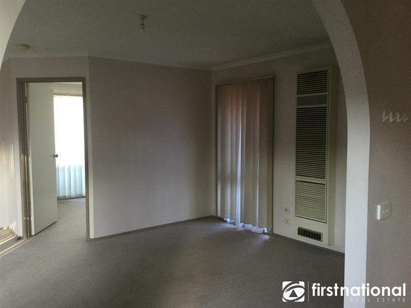 8 Cooney Close, Berwick VIC 3806