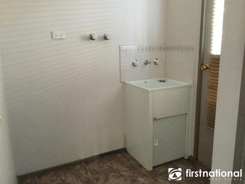 8 Cooney Close, Berwick VIC 3806