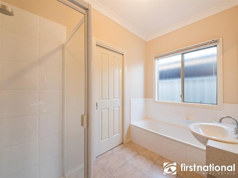 12 Tyrell Place, Pakenham VIC 3810