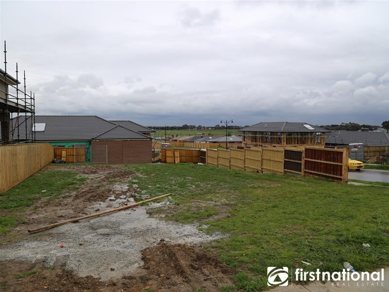 2 (Lot 223) Elton  Place, Officer VIC 3809