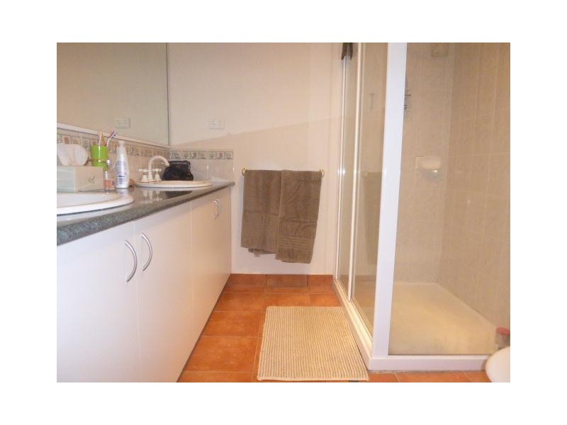 48 Chirnside Road, Berwick VIC 3806