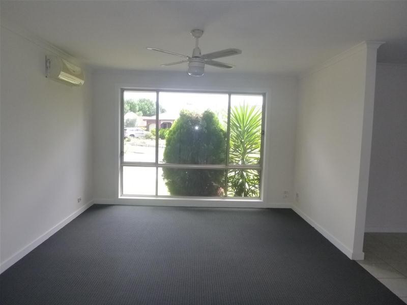 1/30-32 Garryowen Crescent, Narre Warren VIC 3805