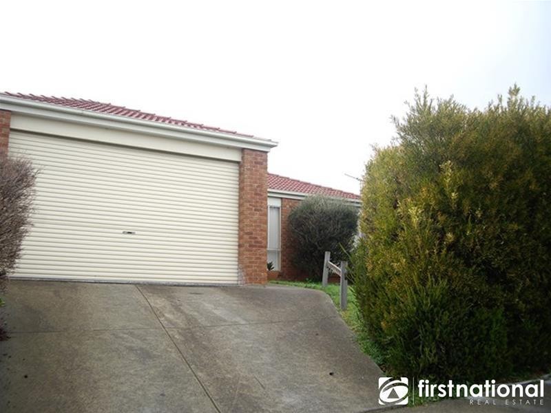 55 Bemersyde Drive, Berwick VIC 3806