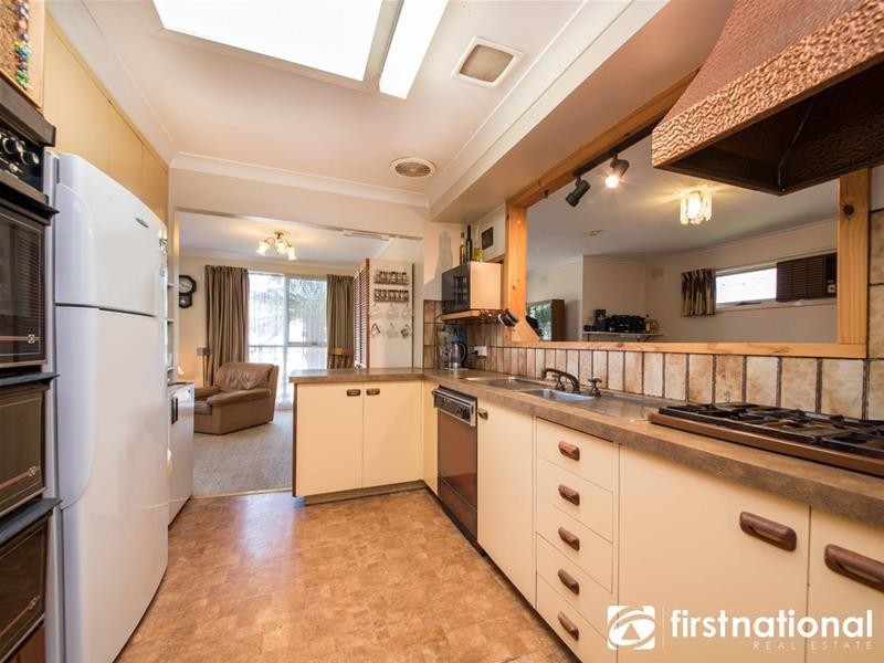 28 Cornwall Street, Hallam VIC 3803