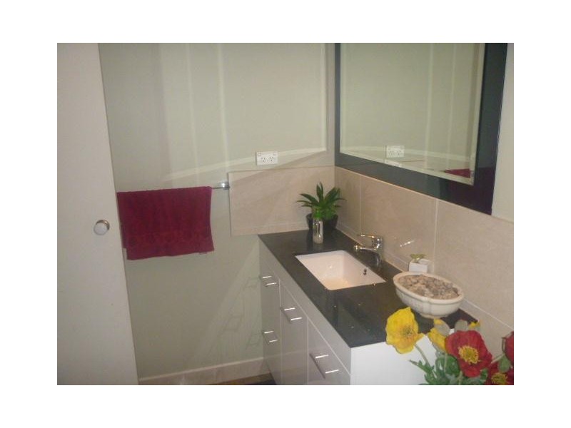 16 Cottswold Avenue, Narre Warren VIC 3805