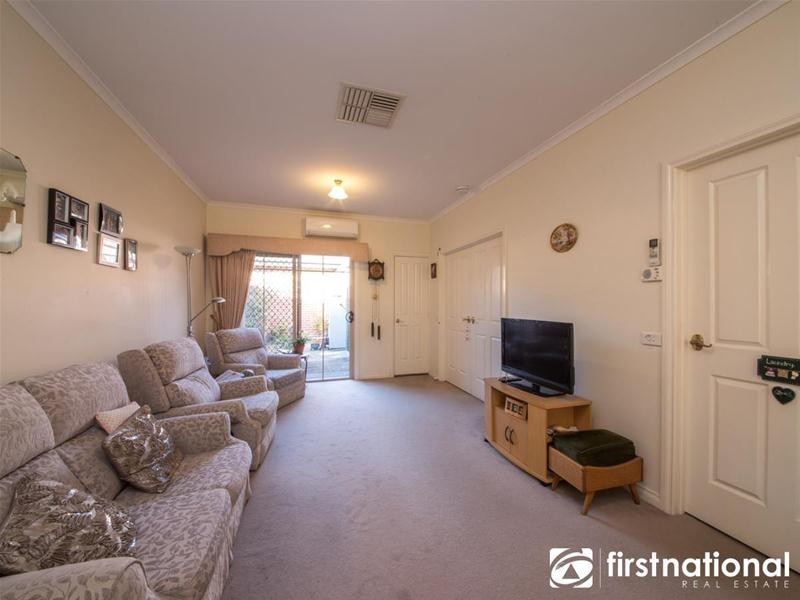 25/21-25 Parkhill Drive, Berwick VIC 3806