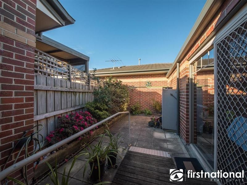 25/21-25 Parkhill Drive, Berwick VIC 3806