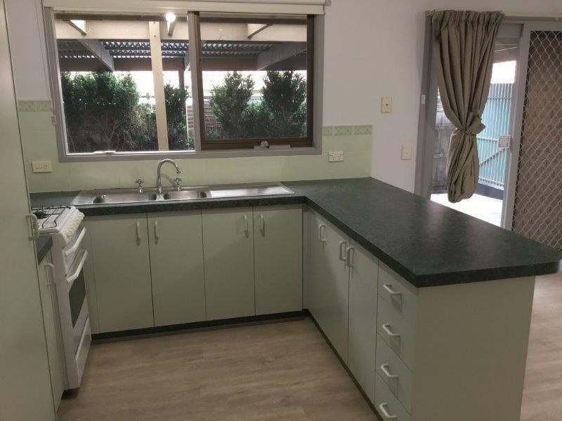 37 Garnet Close, Narre Warren VIC 3805