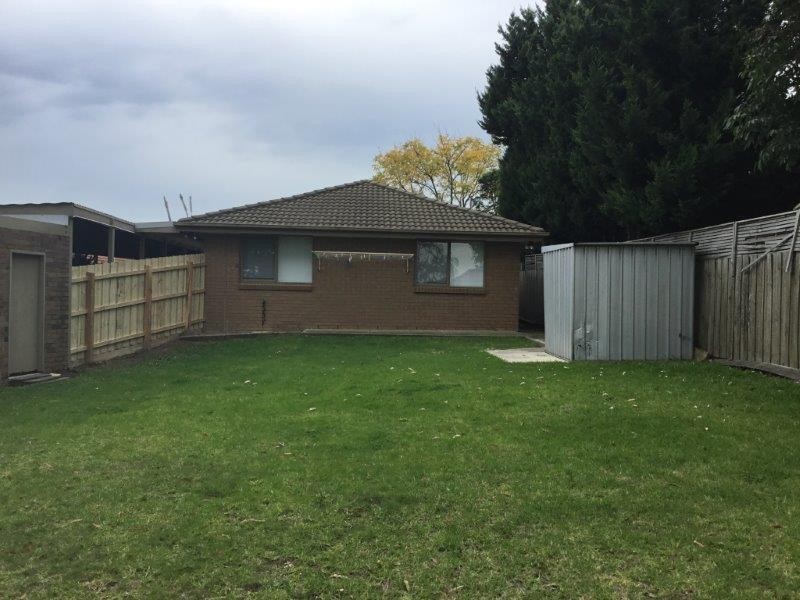 37 Garnet Close, Narre Warren VIC 3805