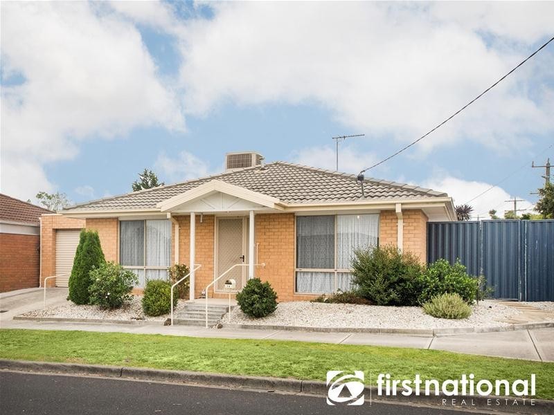 74 Warana Drive, Hampton Park VIC 3976