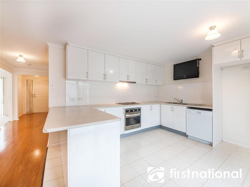 74 Warana Drive, Hampton Park VIC 3976