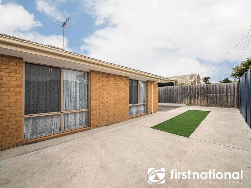 74 Warana Drive, Hampton Park VIC 3976