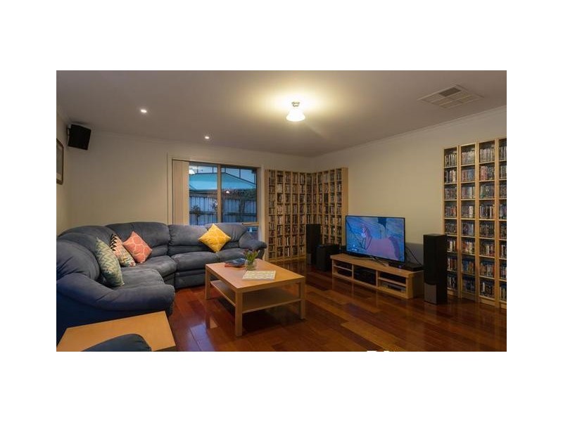 37 Lorikeet Drive, Berwick VIC 3806