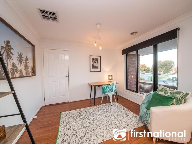 14 Azure Court, Pakenham VIC 3810