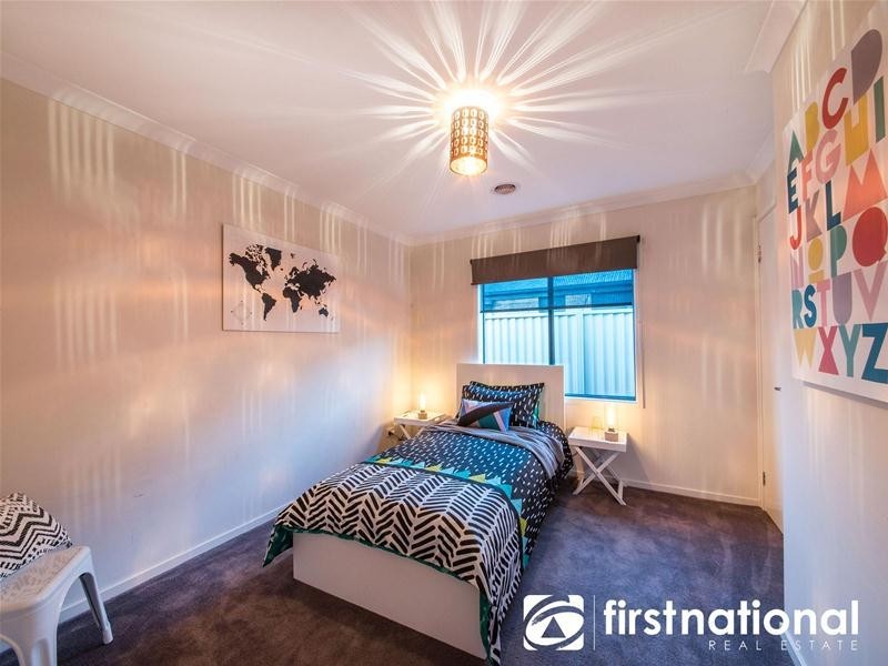 14 Azure Court, Pakenham VIC 3810