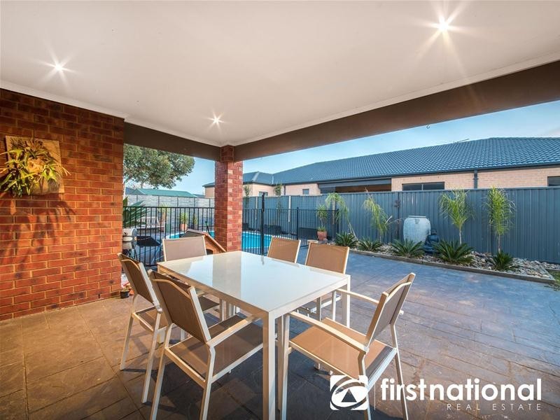 14 Azure Court, Pakenham VIC 3810