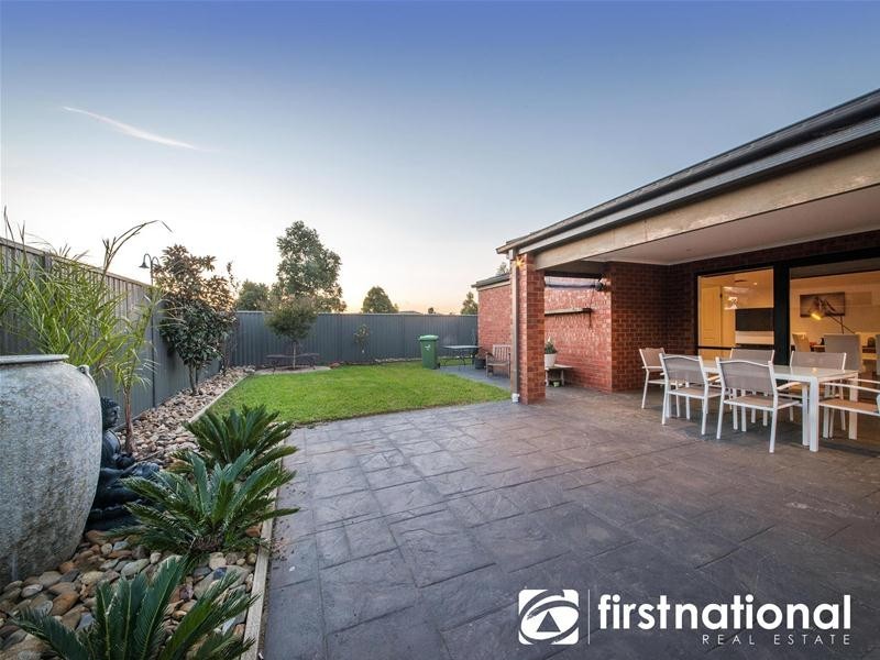 14 Azure Court, Pakenham VIC 3810
