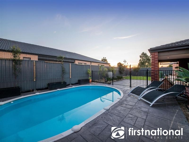 14 Azure Court, Pakenham VIC 3810