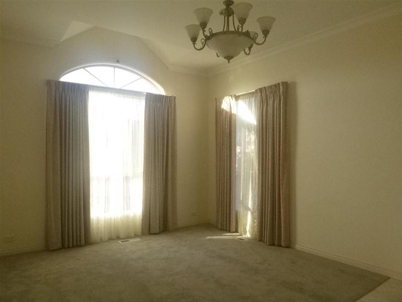 1/3 Miller Street, Berwick VIC 3806