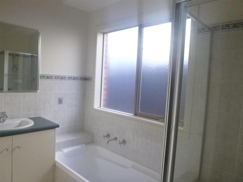 1/3 Miller Street, Berwick VIC 3806