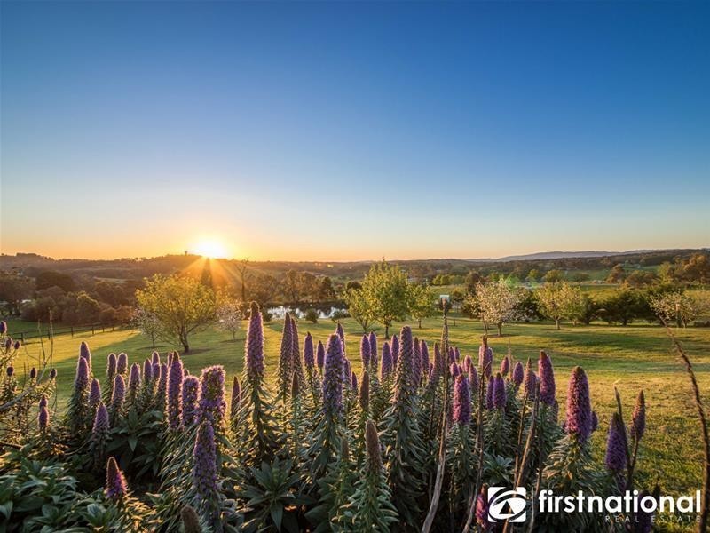 195 Split Rock Road, Beaconsfield Upper VIC 3808