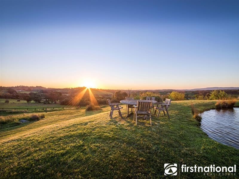 195 Split Rock Road, Beaconsfield Upper VIC 3808