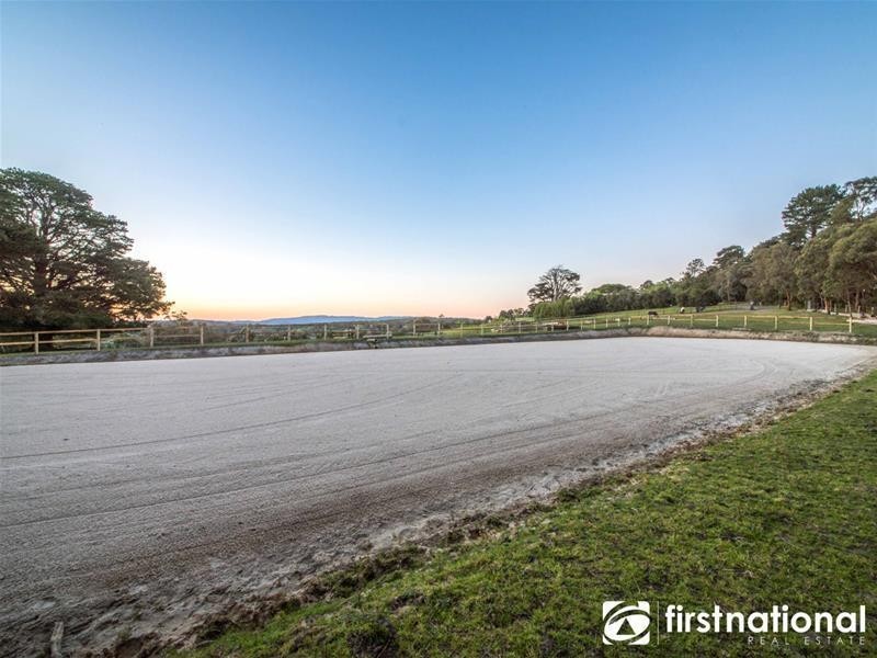 195 Split Rock Road, Beaconsfield Upper VIC 3808