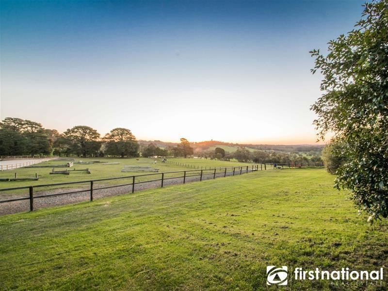 195 Split Rock Road, Beaconsfield Upper VIC 3808