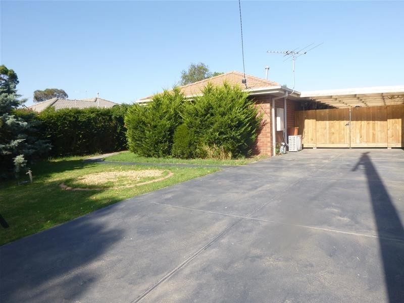 58 Barrington Drive, Pakenham VIC 3810