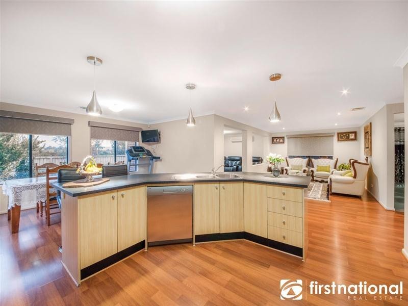 63 Loxley Boulevard, Narre Warren South VIC 3805