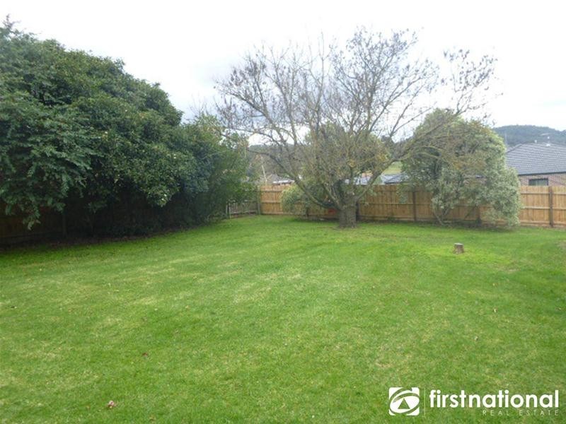 72 Gardenia Street, Pakenham VIC 3810