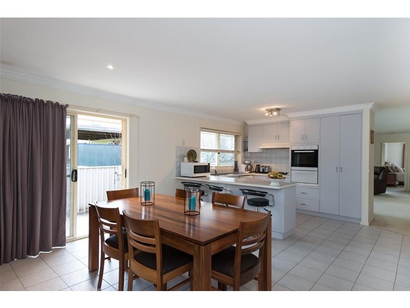 26 Station Street, Officer VIC 3809