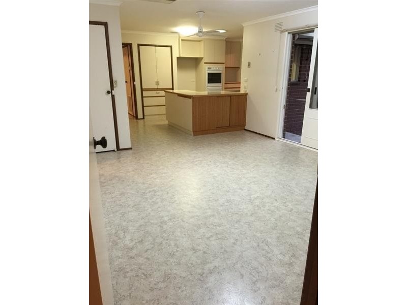 21 Evan Street, Berwick VIC 3806